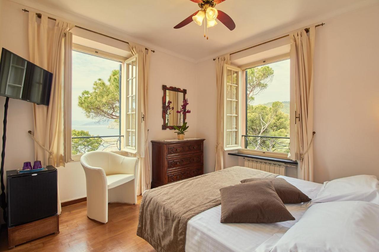 Hotel Punta Est Finale Ligure Exterior photo