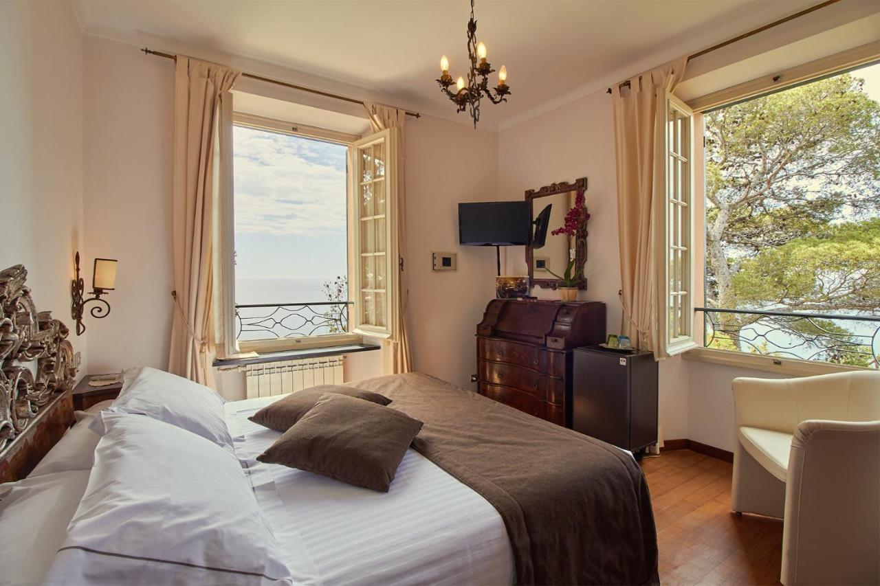 Hotel Punta Est Finale Ligure Exterior photo